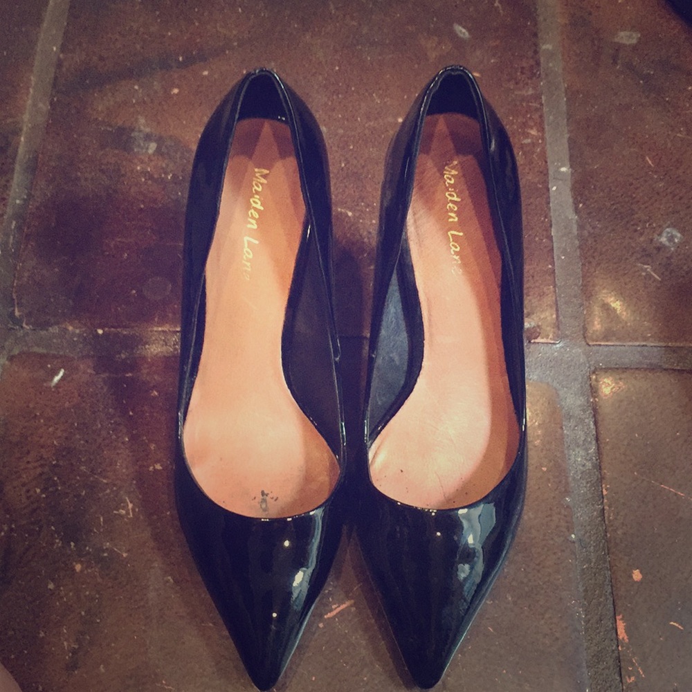 Maiden lane stiletto patent black